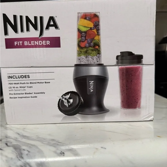 Ninja Fit Blender - Black and Silver - Picture 3 of 6